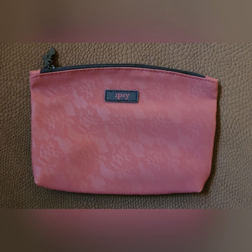 GUC. Ipsy floral makeup bag. Super cute